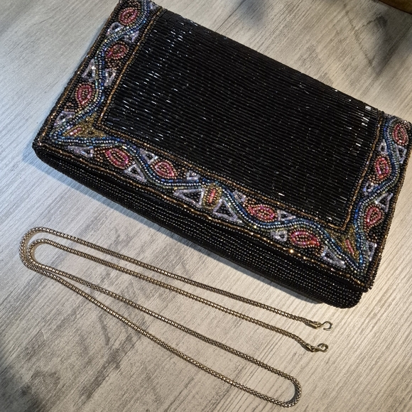 Vintage Handbags - Vintage 1960s Beaded Shpulder & Clutch Purse With Metal Strap
